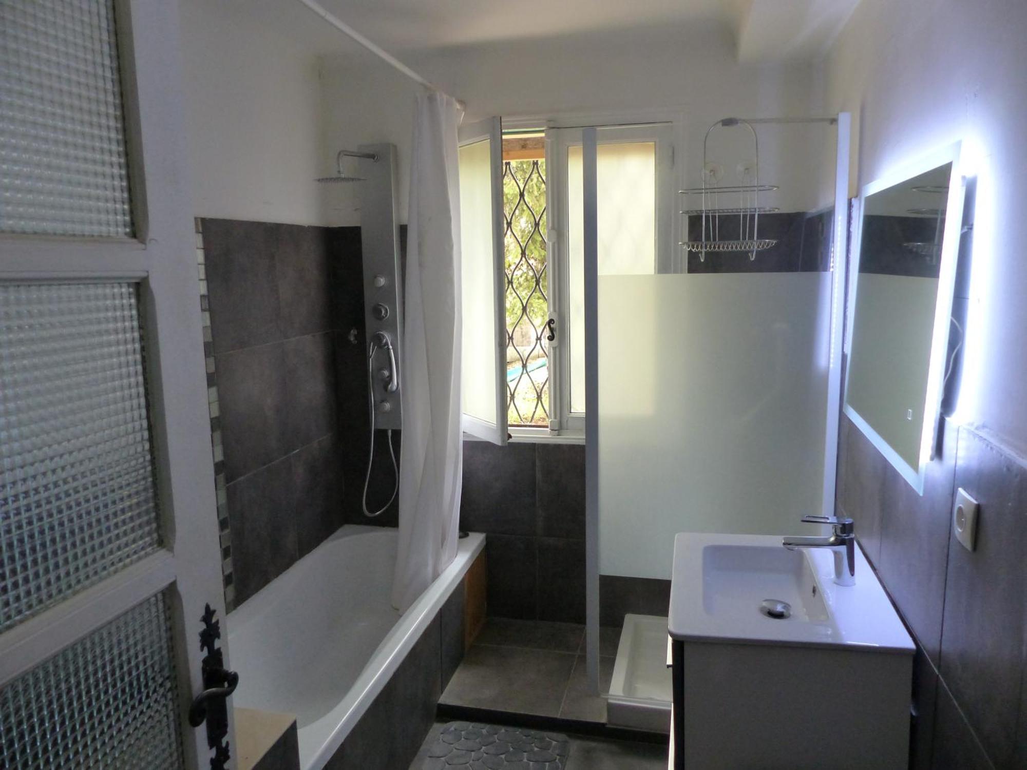 Appart'Hotel Des 3 Vallees Le Pied A Terre Seranon Bagian luar foto